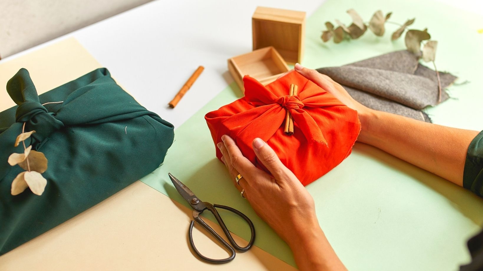 5 Tips To Help Break That Wrapping Paper Habit